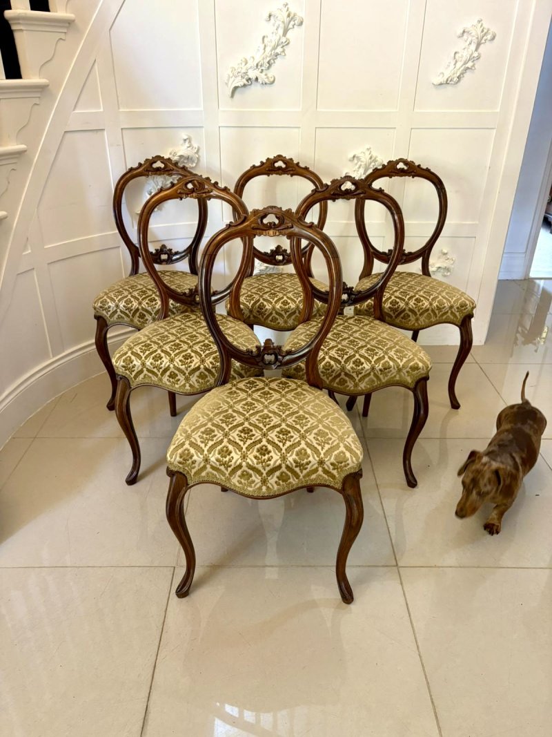 Outstanding Quality Antique Victorian Set of Six Carved Walnut Dining Chairs - Image 3